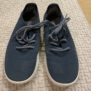 Allbirds - Men’s size 8 Tree Runners
